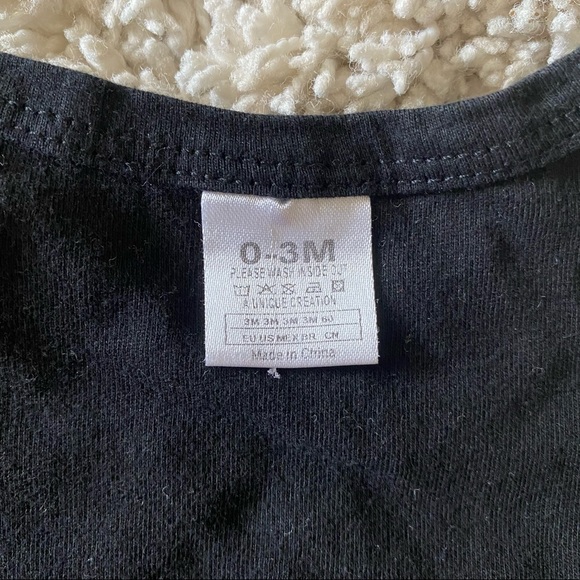 Beetlejuice baby onesie black 0-3 month - Picture 6 of 6